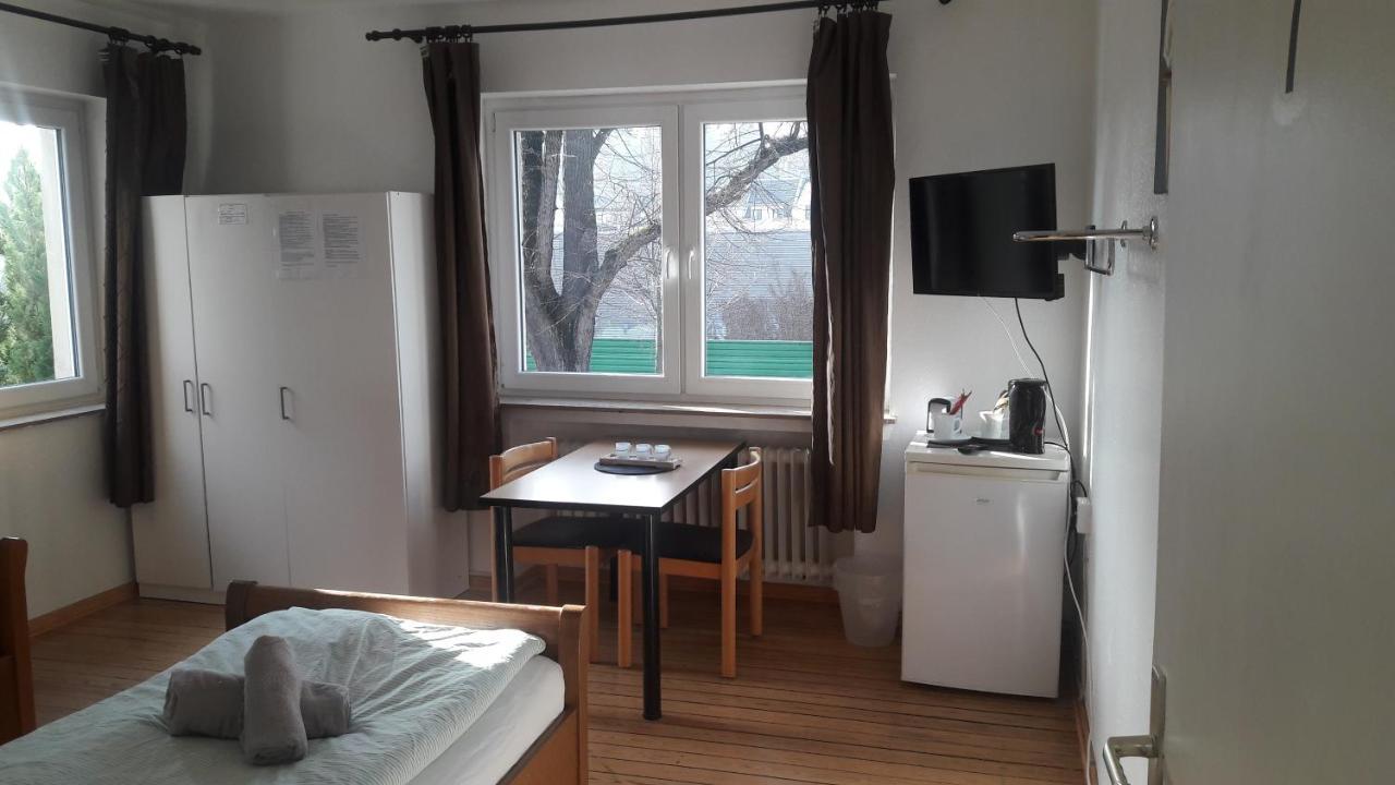 A&s Roonstrasse